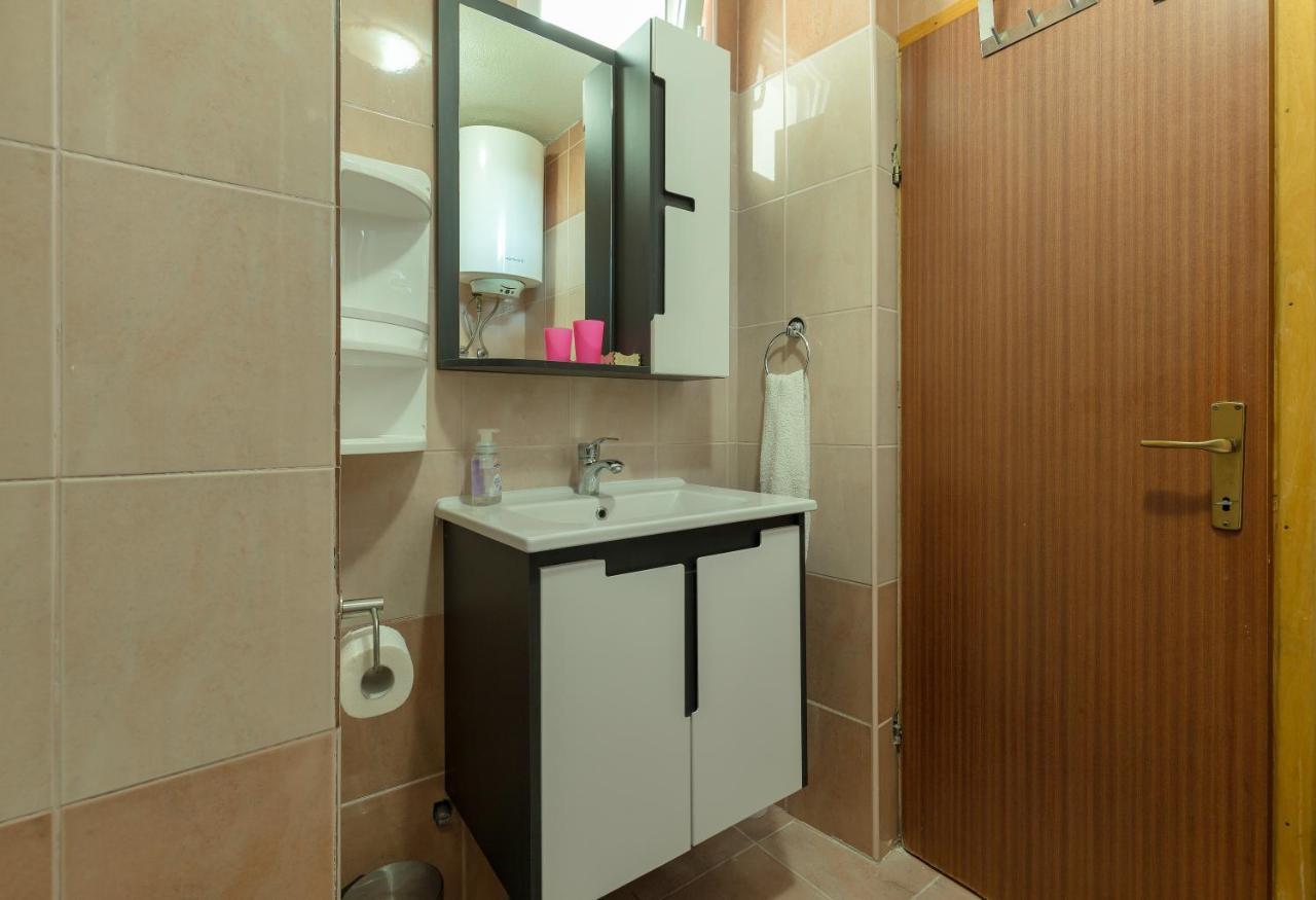 Top Central Apartments Pula Exterior photo