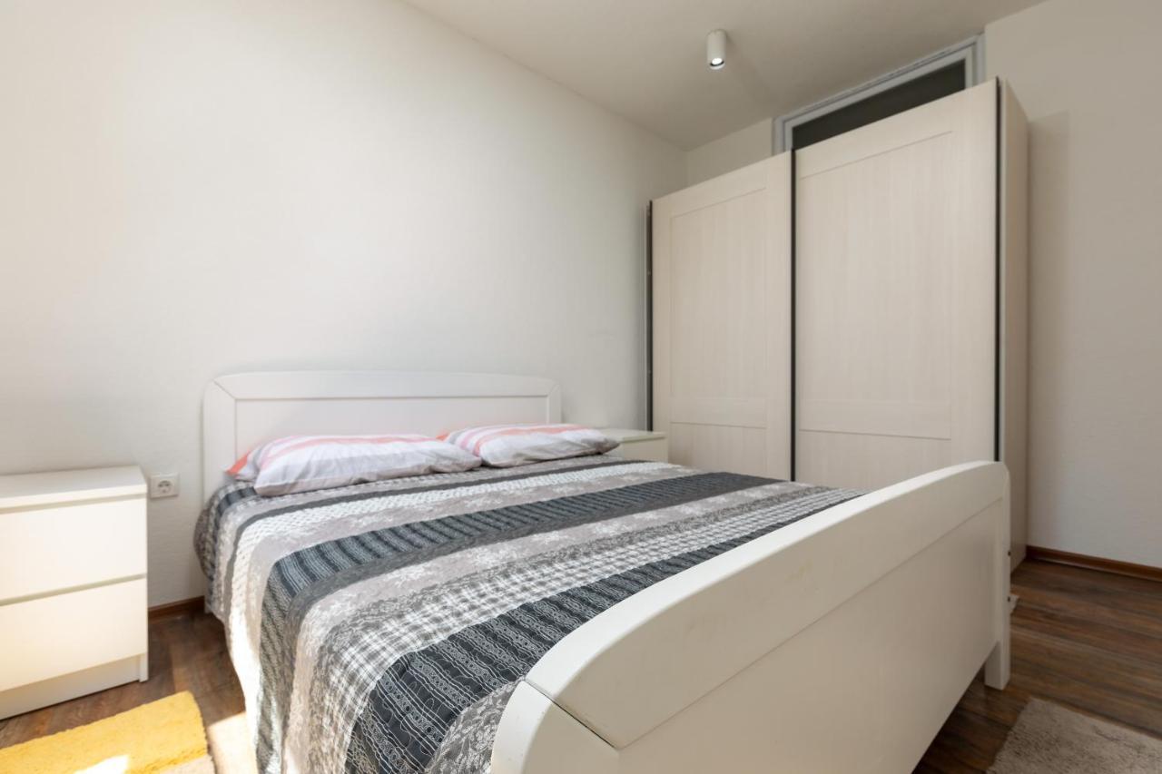 Top Central Apartments Pula Exterior photo